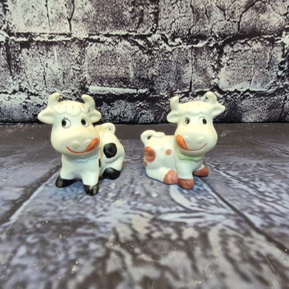 Vintage Silly Cow Salt and Pepper Shaker White, black, brown with stoppers